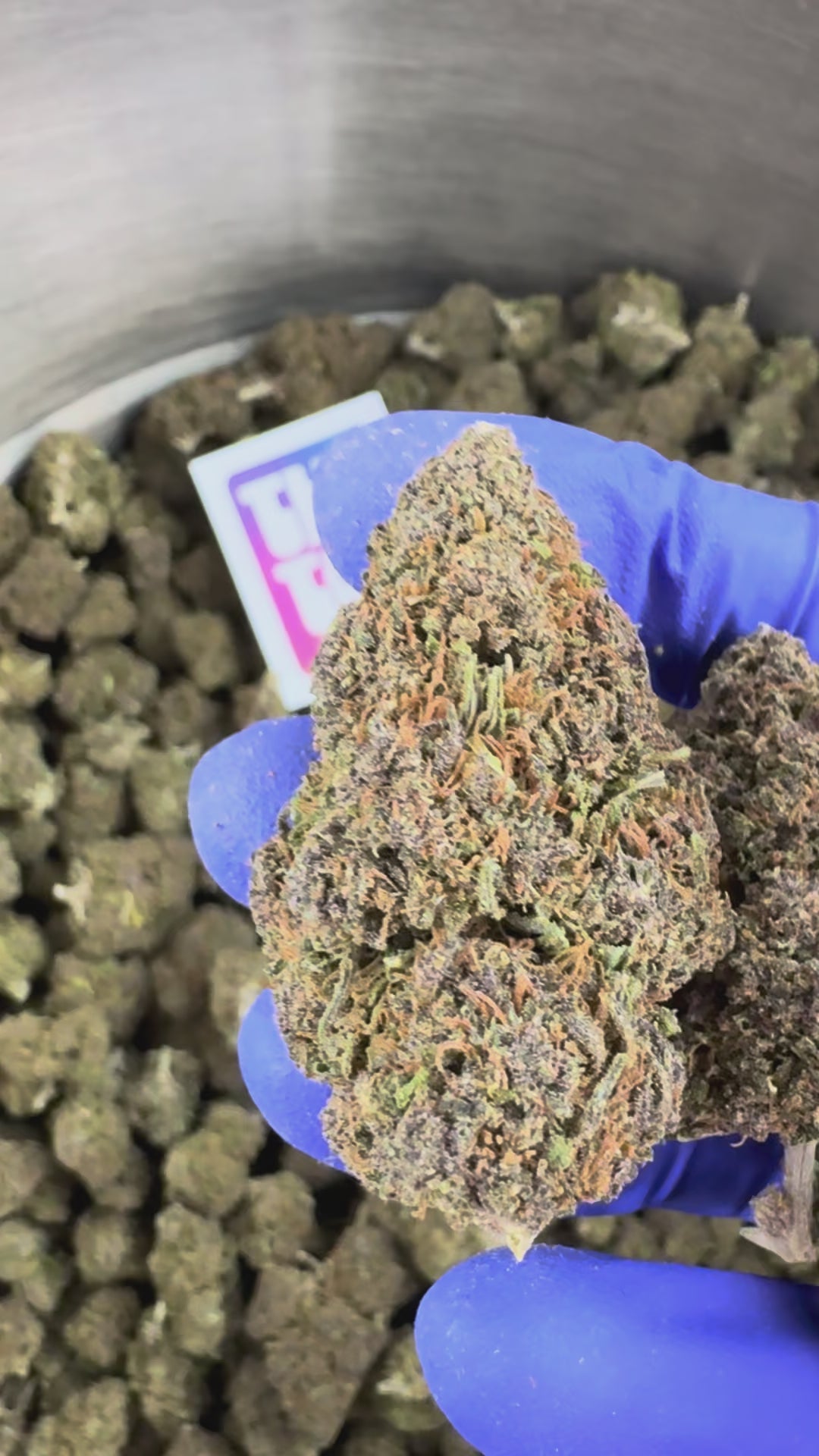 Załaduj film: Film prezentujący Ice-O-Lator 40% CBD